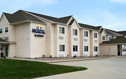 Microtel Inn & Suites by Wyndham Colfax/Newton