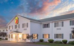 Super 8 By Wyndham Canandaigua