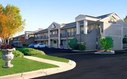 Days Inn by Wyndham Raleigh Glenwood-Crabtree
