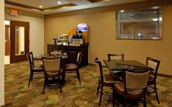 Holiday Inn Express Hotel & Suites Hope Mills-Fayetteville Airport By IHG