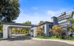 University Park Inn & Suites, an Ascend Collection Hotel