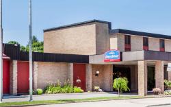 Chenango Inn and Suites