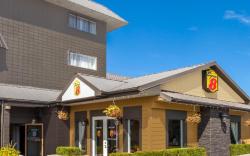 Super 8 By Wyndham Duncan