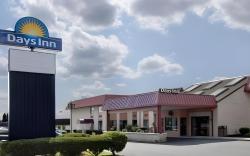 Days Inn by Wyndham Hillsborough
