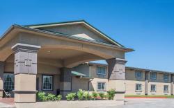 Super 8 by Wyndham Beaumont I-10 South/College St