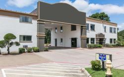 Knights Inn - Longview, TX