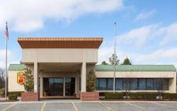 Super 8 By Wyndham Atoka