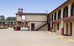 Super 8 By Wyndham Mt. Pleasant Tx
