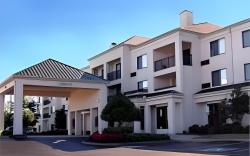 Courtyard Bentonville