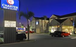 Holiday Inn Express and Suites Tulare By IHG