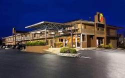 Super 8 By Wyndham Jackson