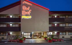 Red Roof PLUS+ Nashville Fairgrounds