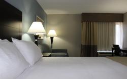 Holiday Inn Express Forsyth By IHG