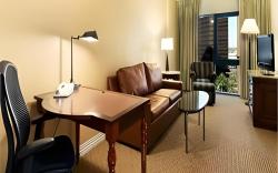 La Quinta Inn & Suites by Wyndham Phoenix I-10 West