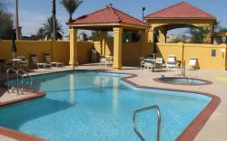 La Quinta Inn & Suites by Wyndham Phoenix I-10 West