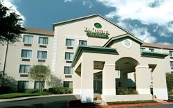 La Quinta Inn & Suites by Wyndham Austin Round Rock