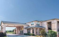 Super 8 By Wyndham Greenville