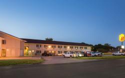 Super 8 By Wyndham Storm Lake