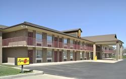 Super 8 by Wyndham Clinton