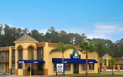 Days Inn by Wyndham Brunswick/St. Simons Area