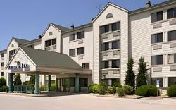 Days Inn and Suites by Wyndham Kansas City South