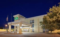 La Quinta Inn & Suites by Wyndham Salina