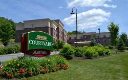 Courtyard Hanover Lebanon