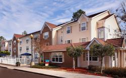 Alluxsuites at 1876, Ascend Hotel Collection