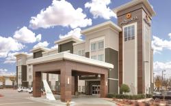 La Quinta Inn & Suites by Wyndham Dallas Love Field