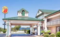 Super 8 By Wyndham Marianna
