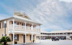 Super 8 By Wyndham Foley
