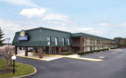 Days Inn by Wyndham Seneca