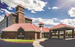 La Quinta Inn & Suites by Wyndham Las Vegas Summerlin Tech
