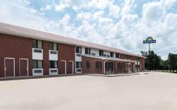 Travelodge by Wyndham Lincoln South