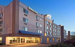 Days Inn by Wyndham Seatac Airport