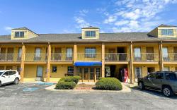 Bonita Lakes Inn by Capital O Meridian I20