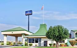 Super 8 by Wyndham McDonough GA