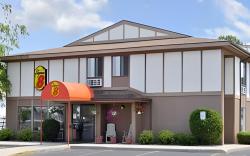 Super 8 By Wyndham Beaver Dam
