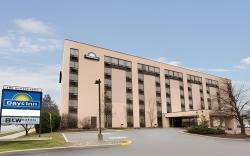 Days Inn by Wyndham Ottawa West