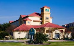 La Quinta Inn & Suites by Wyndham Austin Southwest