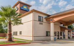 Days Inn by Wyndham Dickinson TX