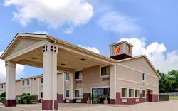 Super 8 By Wyndham Waxahachie Tx