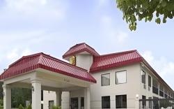 Super 8 By Wyndham Dublin