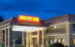 Super 8 By Wyndham Knoxville North/Powell