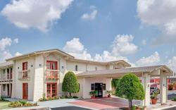 Travelodge by Wyndham North Richland Hills/Dallas/Ft Worth
