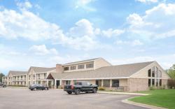 Baymont by Wyndham Lakeville
