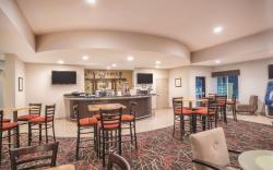 Comfort Inn & Suites Verona at Turning Stone Resort Casino