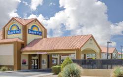 Days Inn by Wyndham Phoenix North