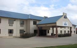 Days Inn & Suites by Wyndham Conroe North