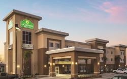 La Quinta Inn & Suites by Wyndham Gonzales TX